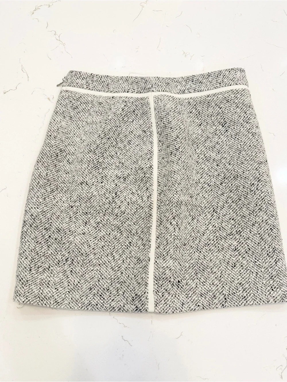 White House Black Market Herringbone Tweed Mini Skirt Size 6